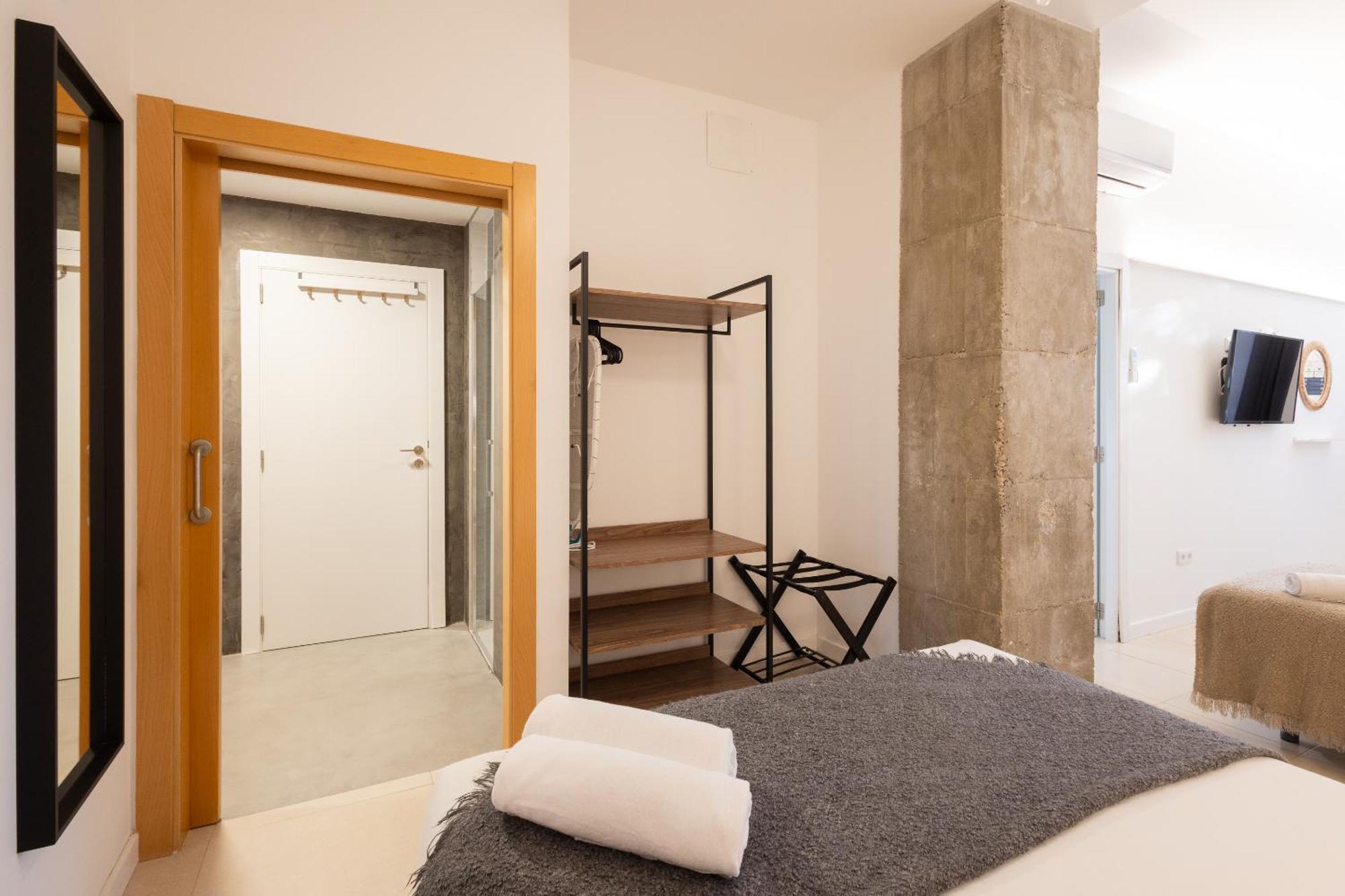 Florit Flats - The Pitiusas Rooms Valencia Exterior foto