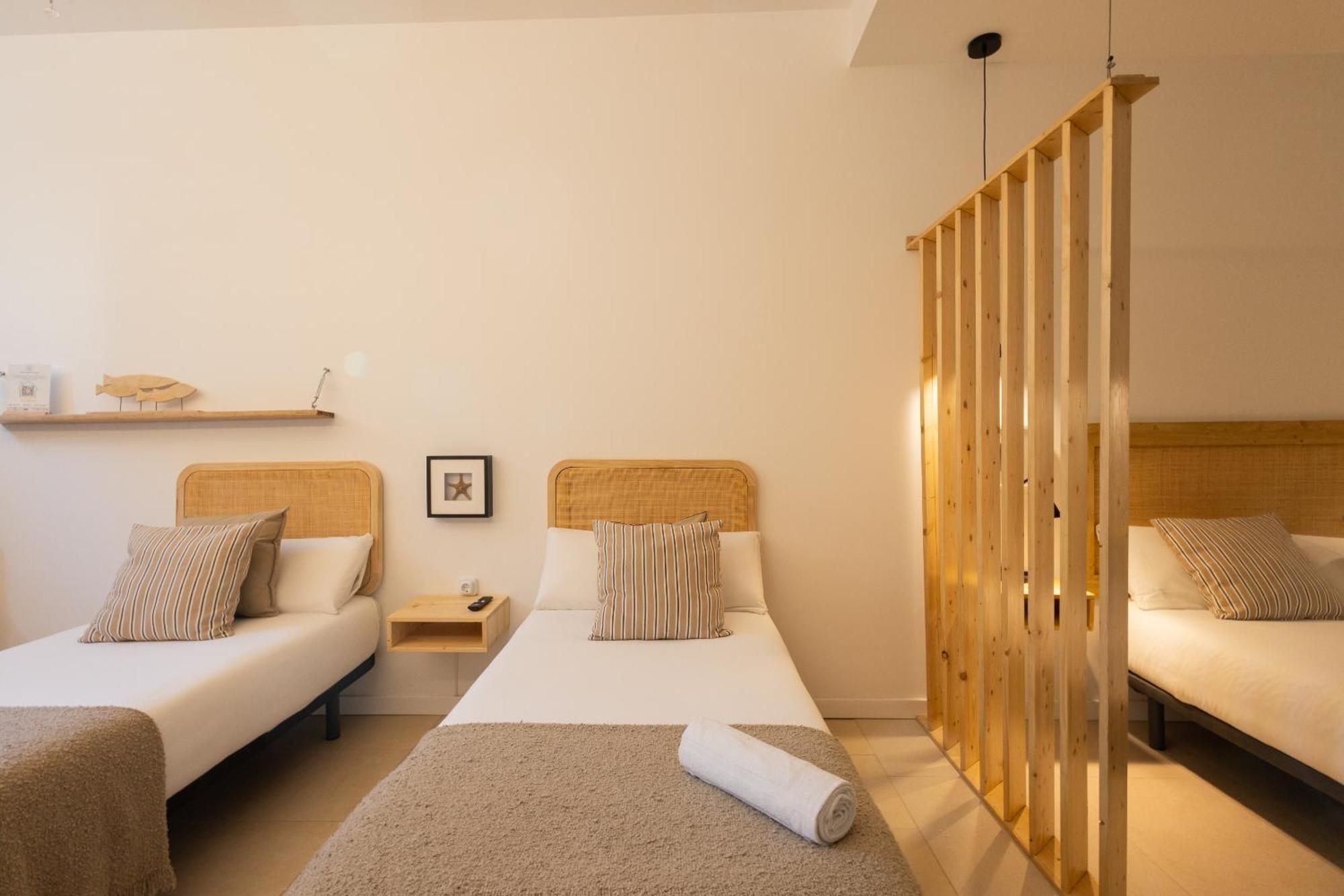 Florit Flats - The Pitiusas Rooms Valencia Exterior foto