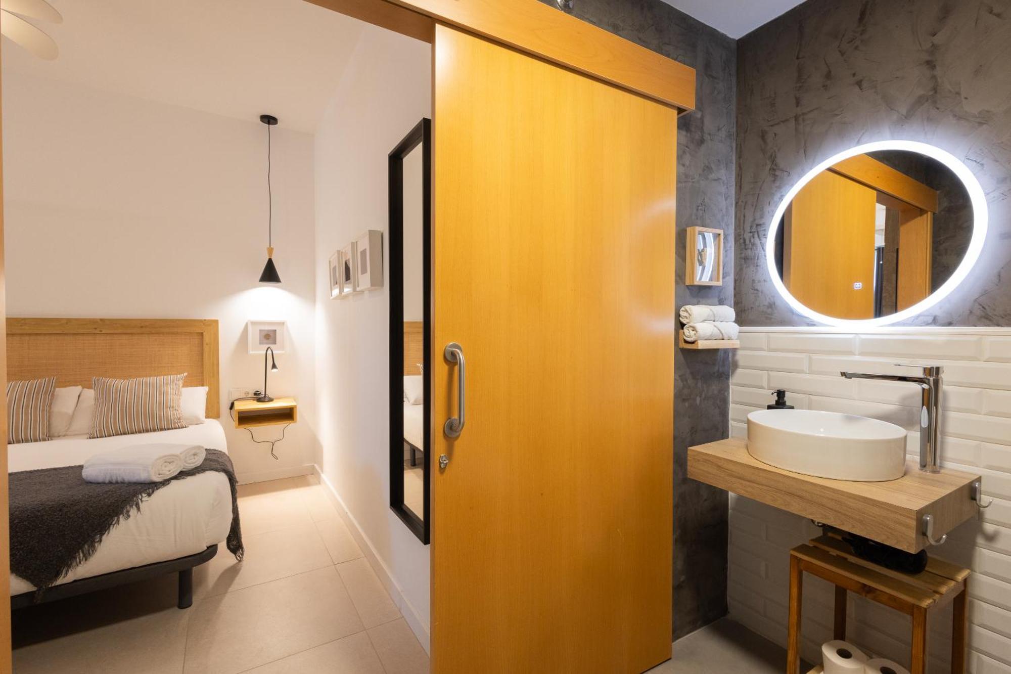 Florit Flats - The Pitiusas Rooms Valencia Exterior foto